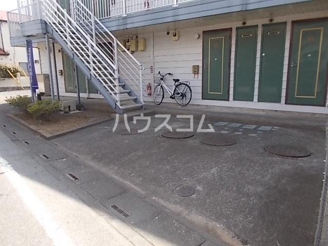 16/25 駐車場