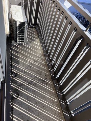 13/30 バルコニー