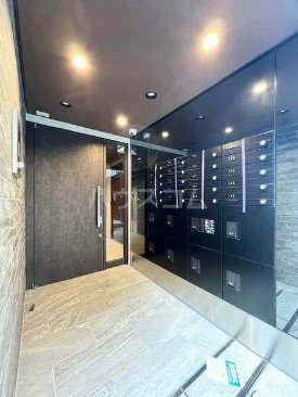 14/20 エントランス