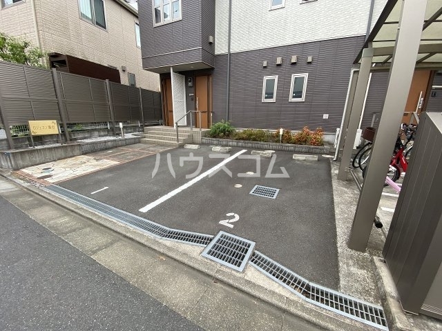 21/30 駐車場