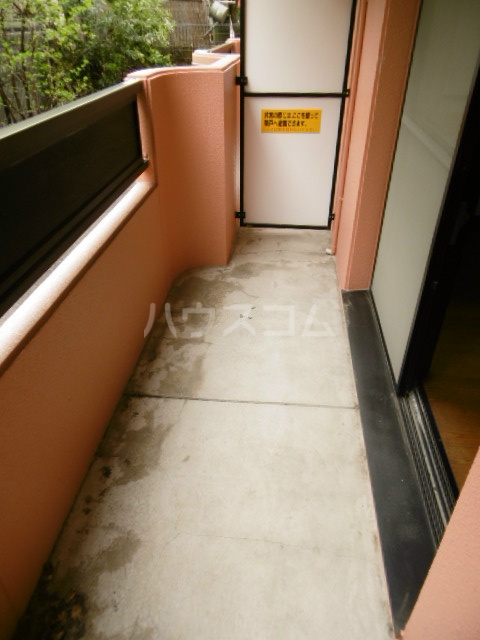 17/27 バルコニー