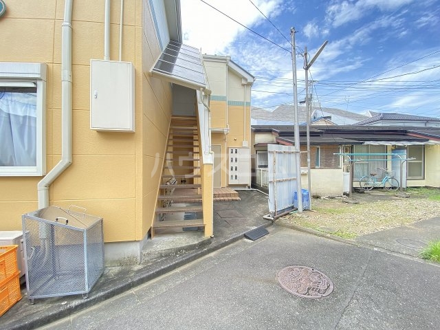 20/30 エントランス