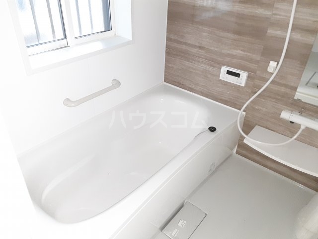 13/25 浴室