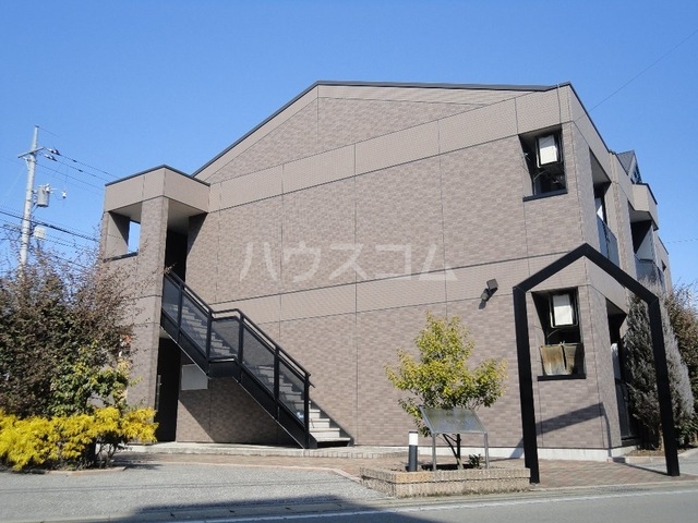 16/22 エントランス