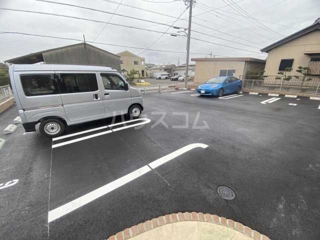 3/7 駐車場