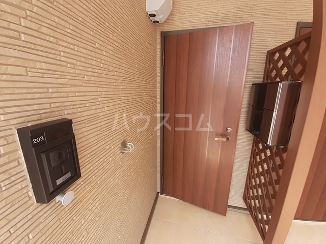 14/21 エントランス