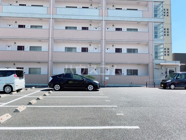 3/5 駐車場