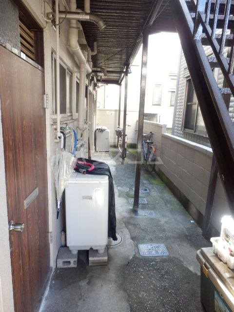 20/30 エントランス