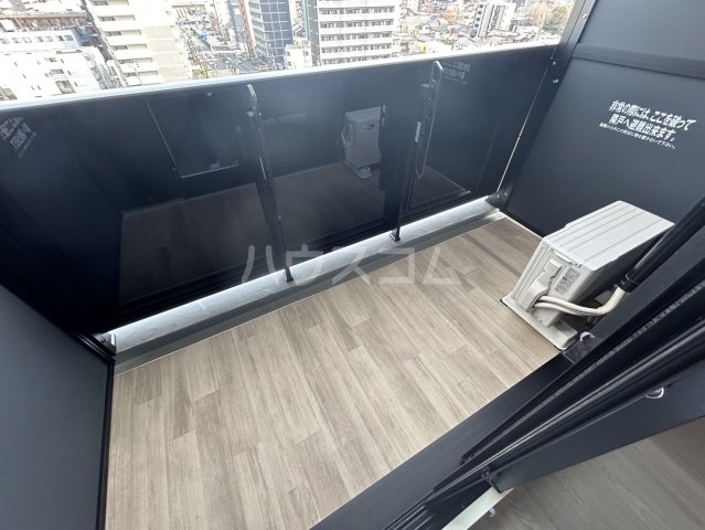 19/30 バルコニー