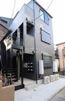SOLANA EGASAKIの外観