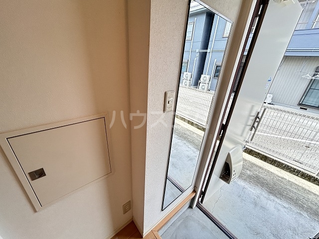14/30 玄関