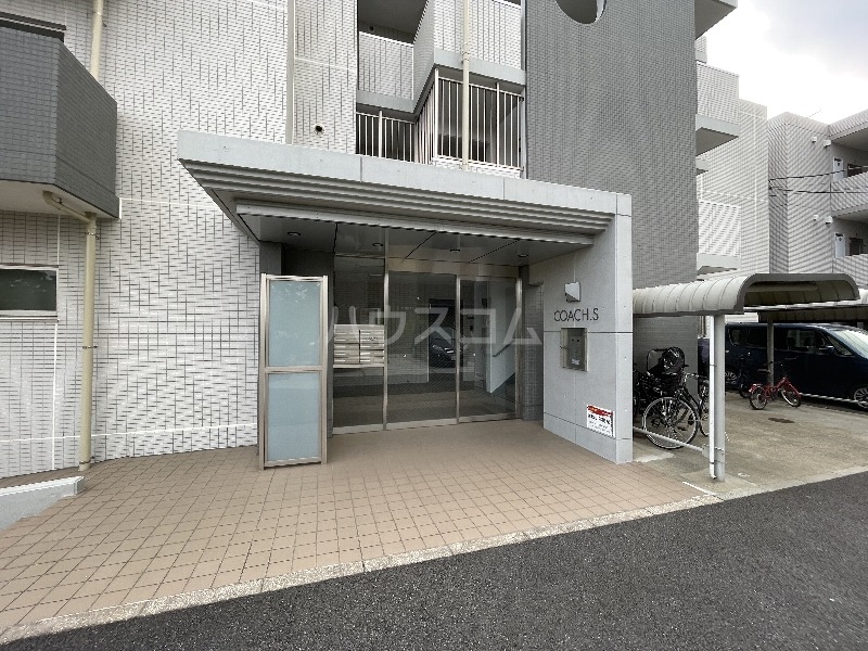 19/20 エントランス