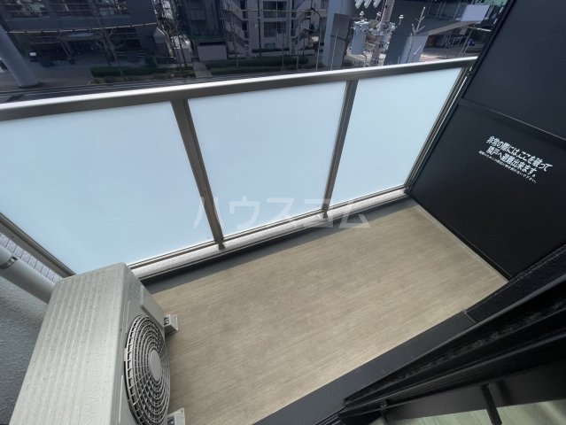 16/27 バルコニー