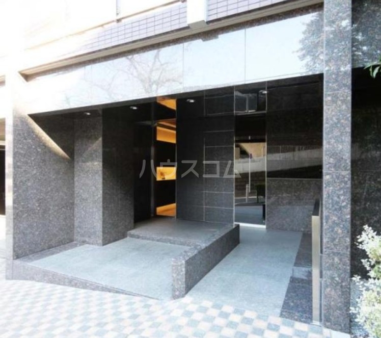 15/20 エントランス