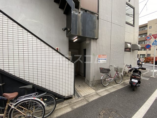 21/24 エントランス