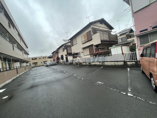 20/30 駐車場