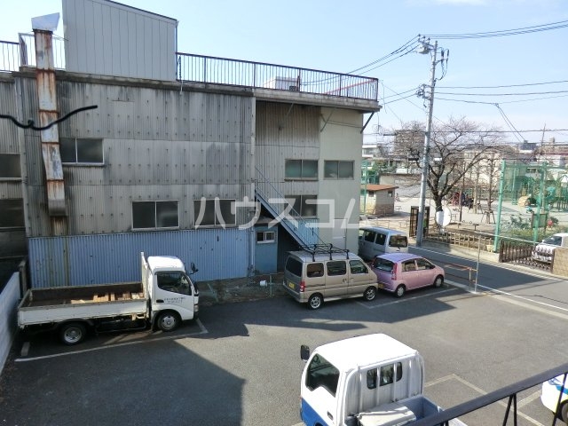 20/29 駐車場