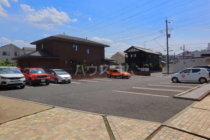 16/22 駐車場