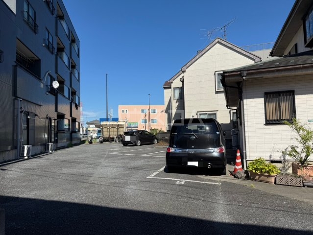 8/13 駐車場