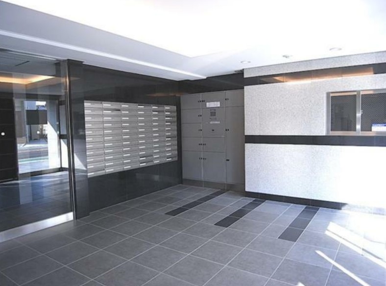 13/24 エントランス