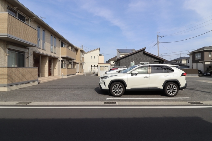2/4 駐車場