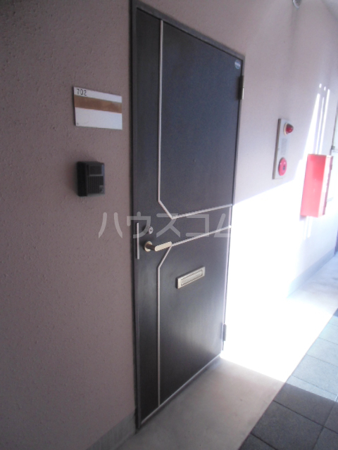 22/30 エントランス