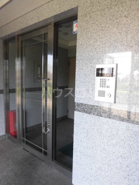 17/28 エントランス