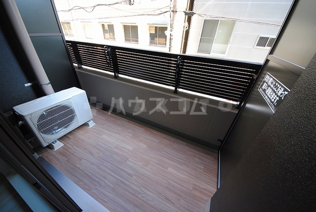 14/27 バルコニー