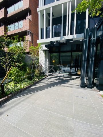 29/30 エントランス