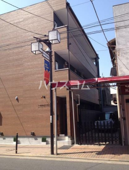 14/19 エントランス