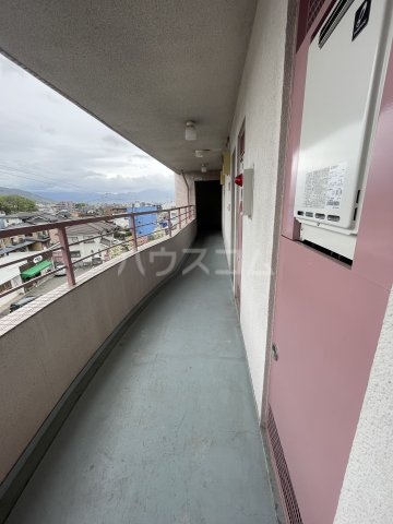 16/18 エントランス