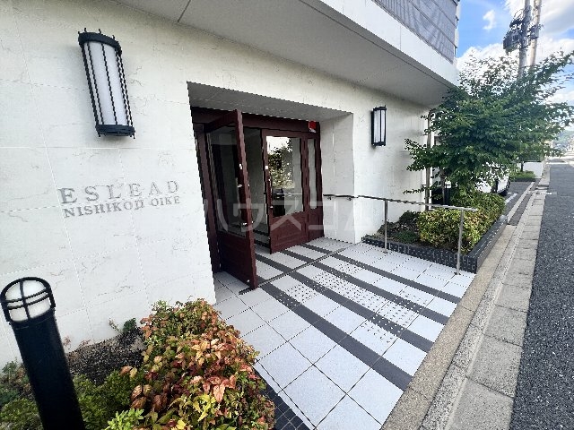 29/30 エントランス