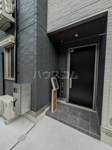 29/30 エントランス