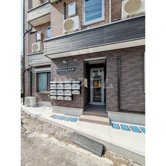 14/17 エントランス