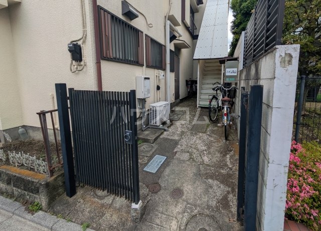 17/18 エントランス