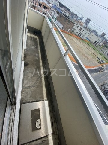 20/30 バルコニー