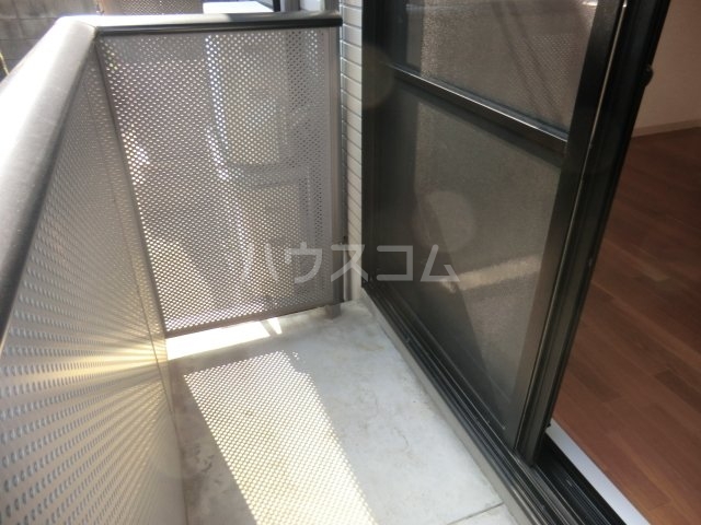 19/27 バルコニー