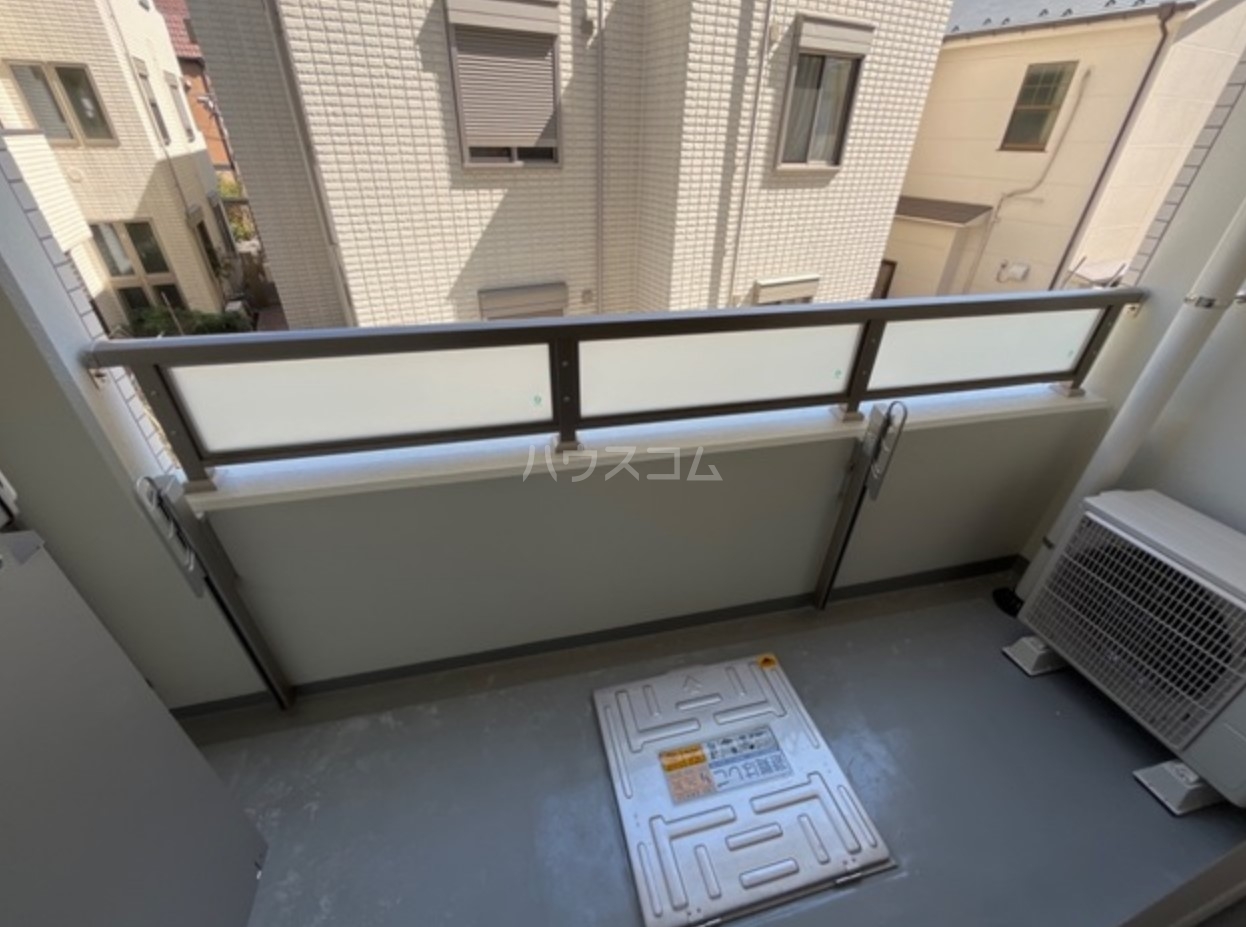 19/30 バルコニー