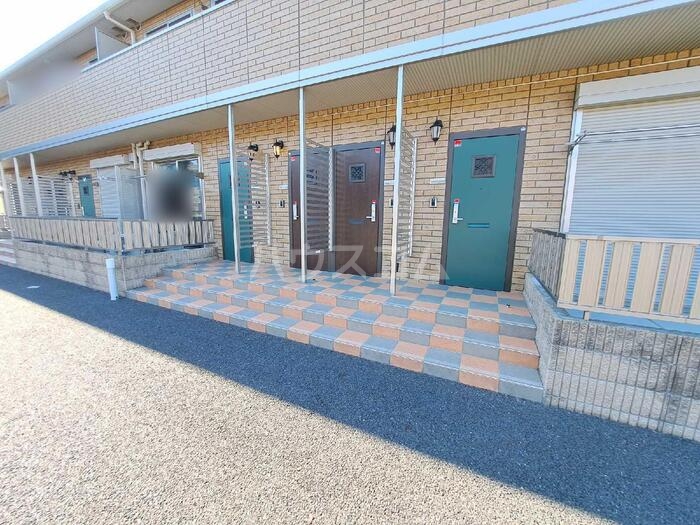 21/29 エントランス