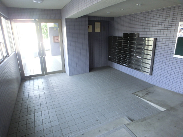 14/23 エントランス