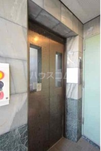 3/8 エントランス