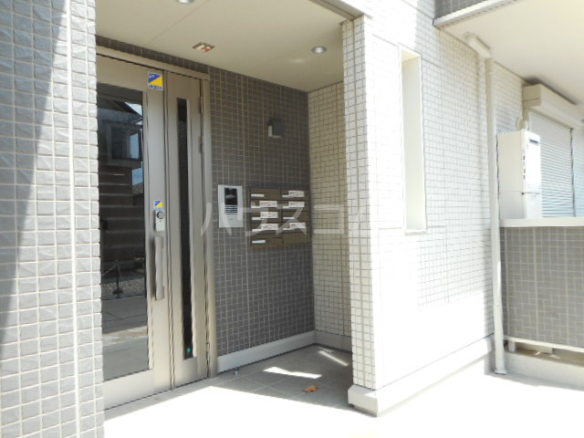 22/30 エントランス