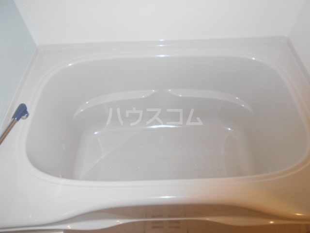 13/30 浴室