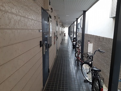 20/28 エントランス