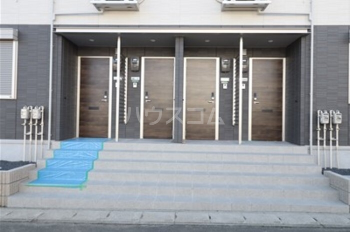 15/18 エントランス