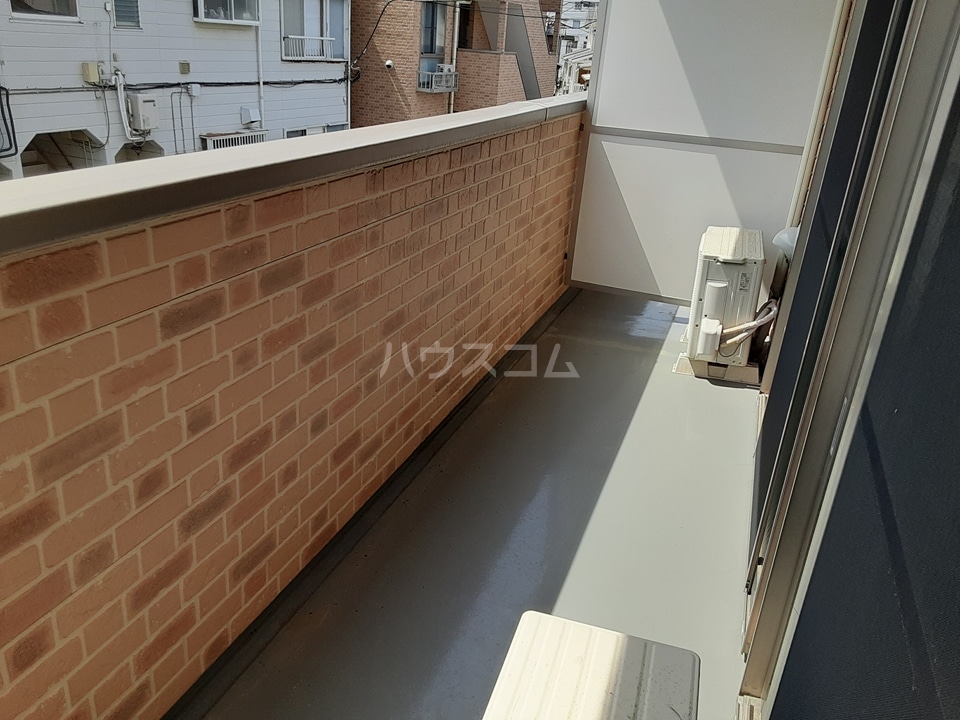 25/30 バルコニー