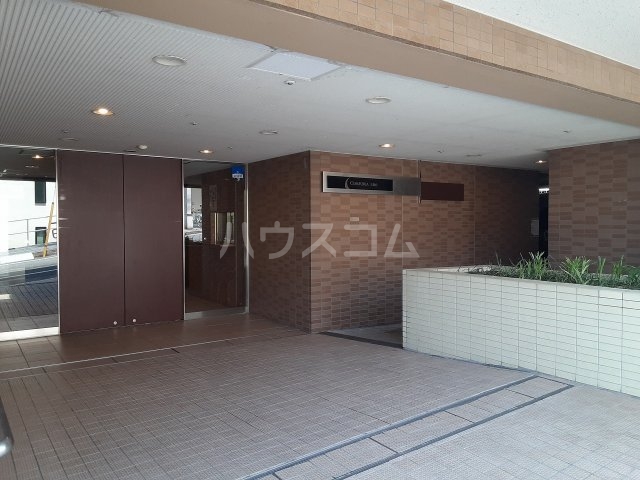 20/22 エントランス