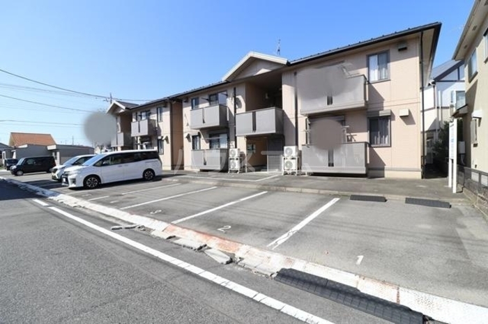 23/30 駐車場