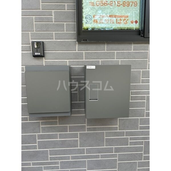 13/17 エントランス