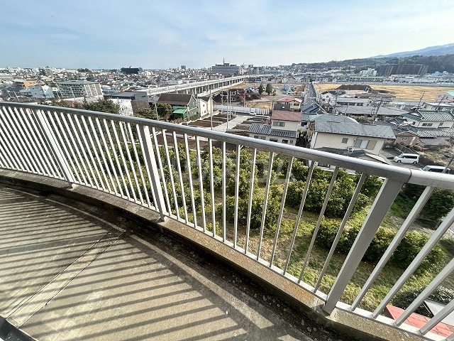 21/27 バルコニー